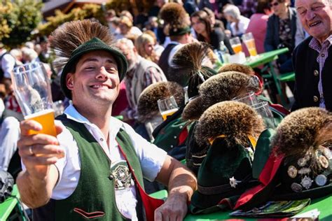 hermes bad gögging|A Bavarian “Thanksgiving” – Erntedankfest Bad Gögging.